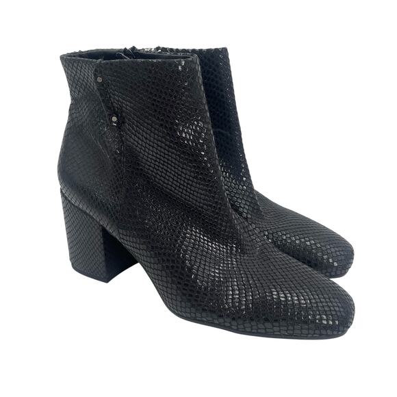FRANCO SARTO Tenton Boots Size 9.5 Booties Ankle Black NWOT Reptile NEW Heel - Picture 1 of 16